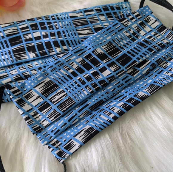 Two Face Masks - Blue - Picture 3 of 5